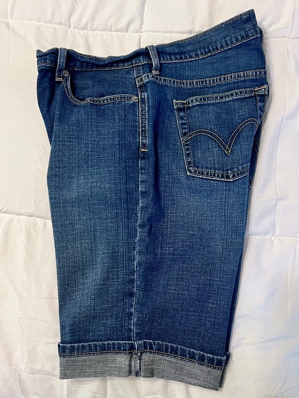 Levi's dark blue denim shorts with red stitch detail - Picture 10 of 10